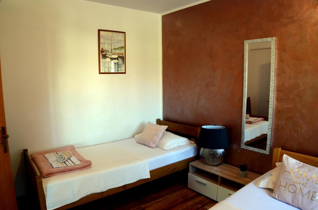 Apartman M&S Biograd Na Moru Zewnętrze zdjęcie